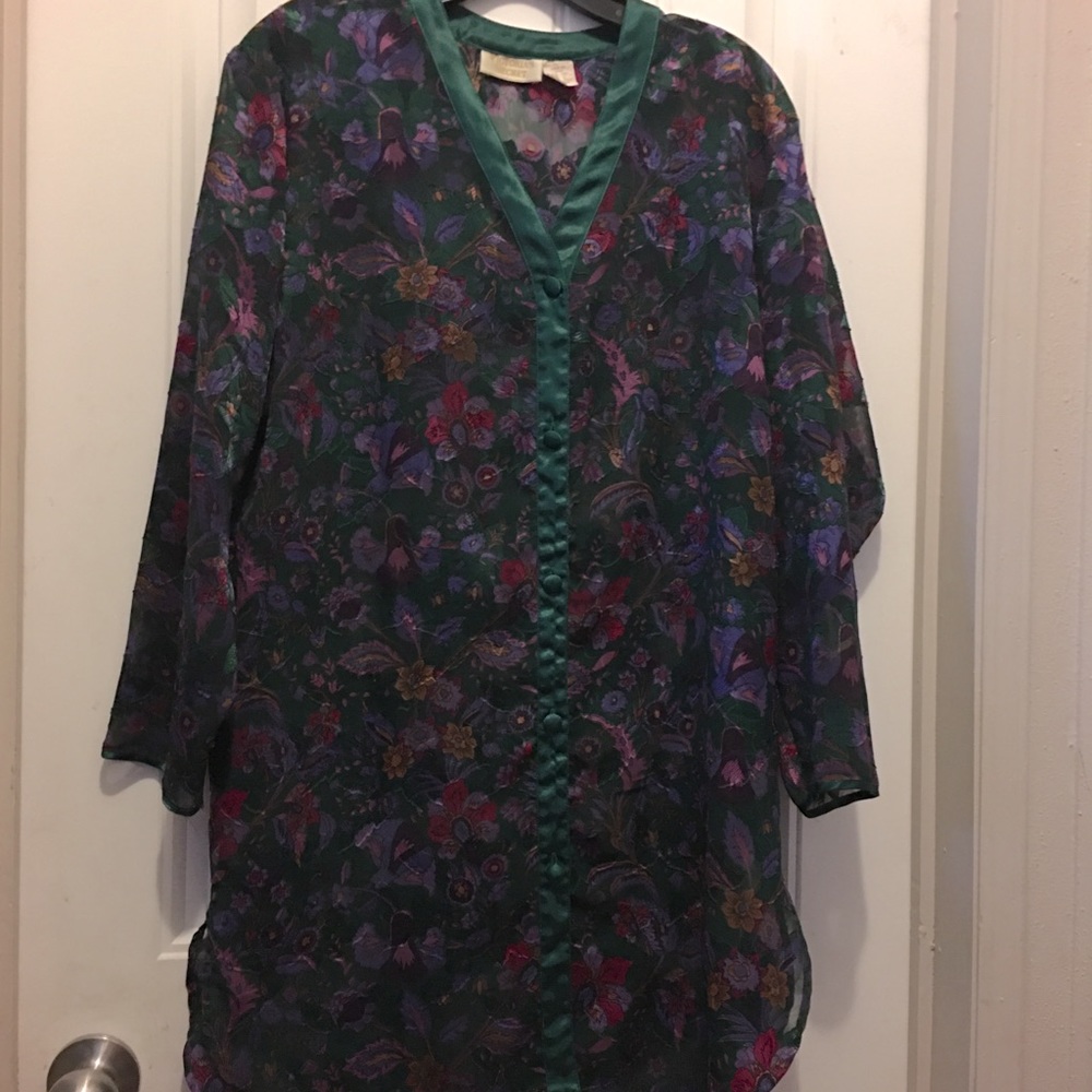 🔥Victoria’s Secret night gown.